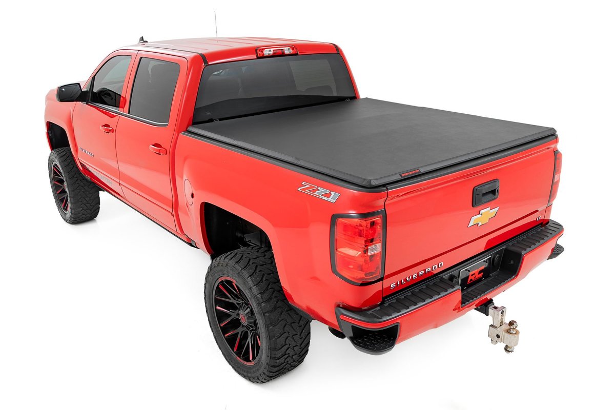 Chevrolet Silverado 1500 Soft Tri-Fold Bed Cover - Rough Country - Tri-Fold Design - '14-'18